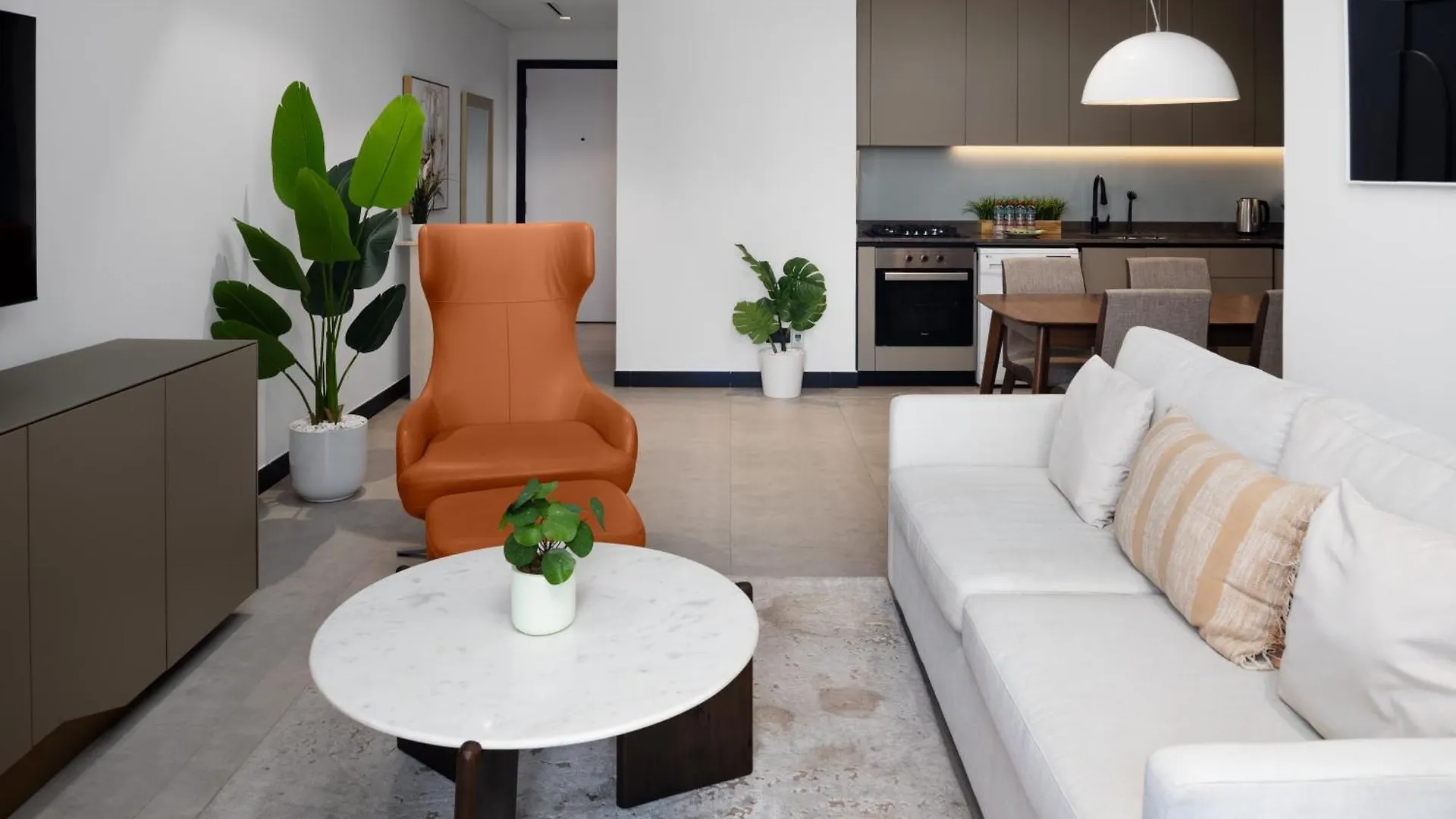 Waves - Spacious 2Br Apartment With Burj Views & Terrace Dubai